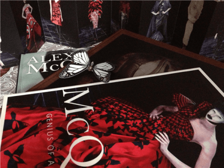 Alexander McQueen Modespitze Blog 2015 London Savage Beauty Ausstellung Spitzenkleider