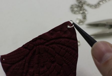 DIY - Kette aus Fimo mit Spitzenornamenten