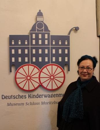 Ausstellung über die Geschichte der Kinderwagen in Schloss Moritzburg in Zeitz