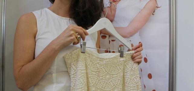 Nachhaltige Mode von Sophia Schneider-Esleben - Hose aus GOTS zertifizierter Spitze der Modespitze Plauen