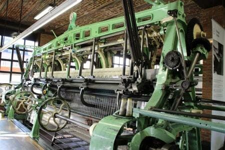 Das Spitzenmuseum in Caudry in Frankreich - Maschinen zur Herstellung der französischen Spitze