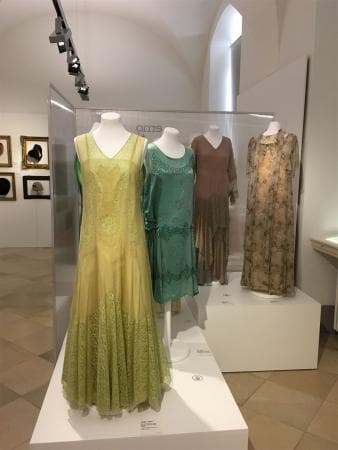 Dresses - 250 Jahre Mode - Die Ausstellung im Historischen und Völkerkundemuseum in St. Gallen